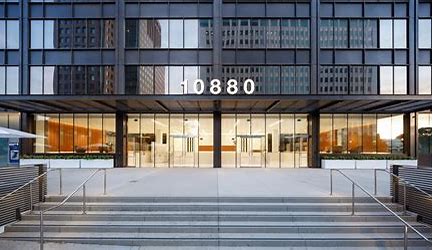 Front entrance of 10880 Wilshire Boulevard, home of Hero Digital Marketing Agency